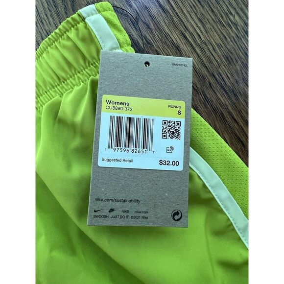 Nike Women's Tempo Brief Lined Running Shorts CU8890-372 Size Small Green NWT - Picture 2 of 6